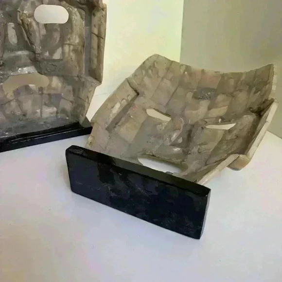Set of two semiprecious stone souvenir Mayan Death  Masks on stands - Picture 5 of 8